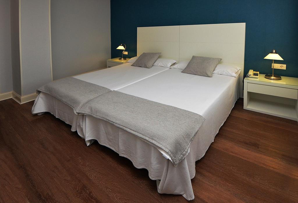 Hostal Vista Alegre Castro Urdiales Extérieur photo
