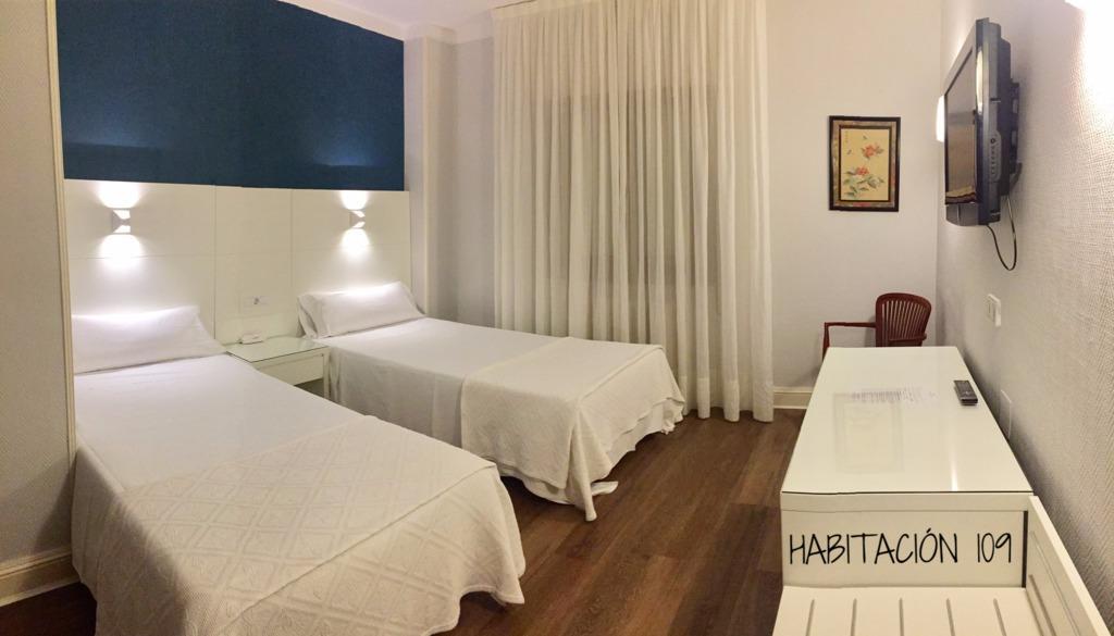 Hostal Vista Alegre Castro Urdiales Extérieur photo
