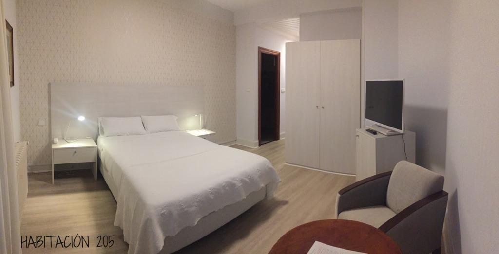 Hostal Vista Alegre Castro Urdiales Extérieur photo